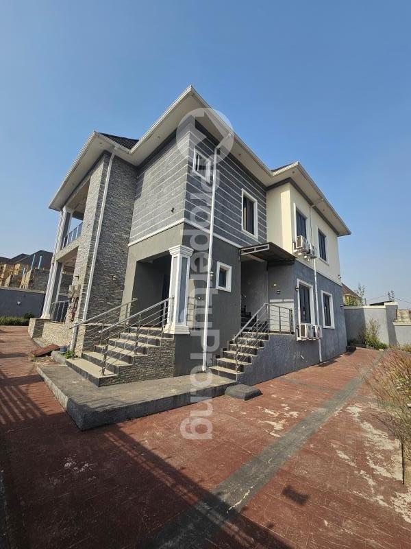 3 bedroom House for rent Opposite Dunamis Glory Dome Church Lugbe Abuja