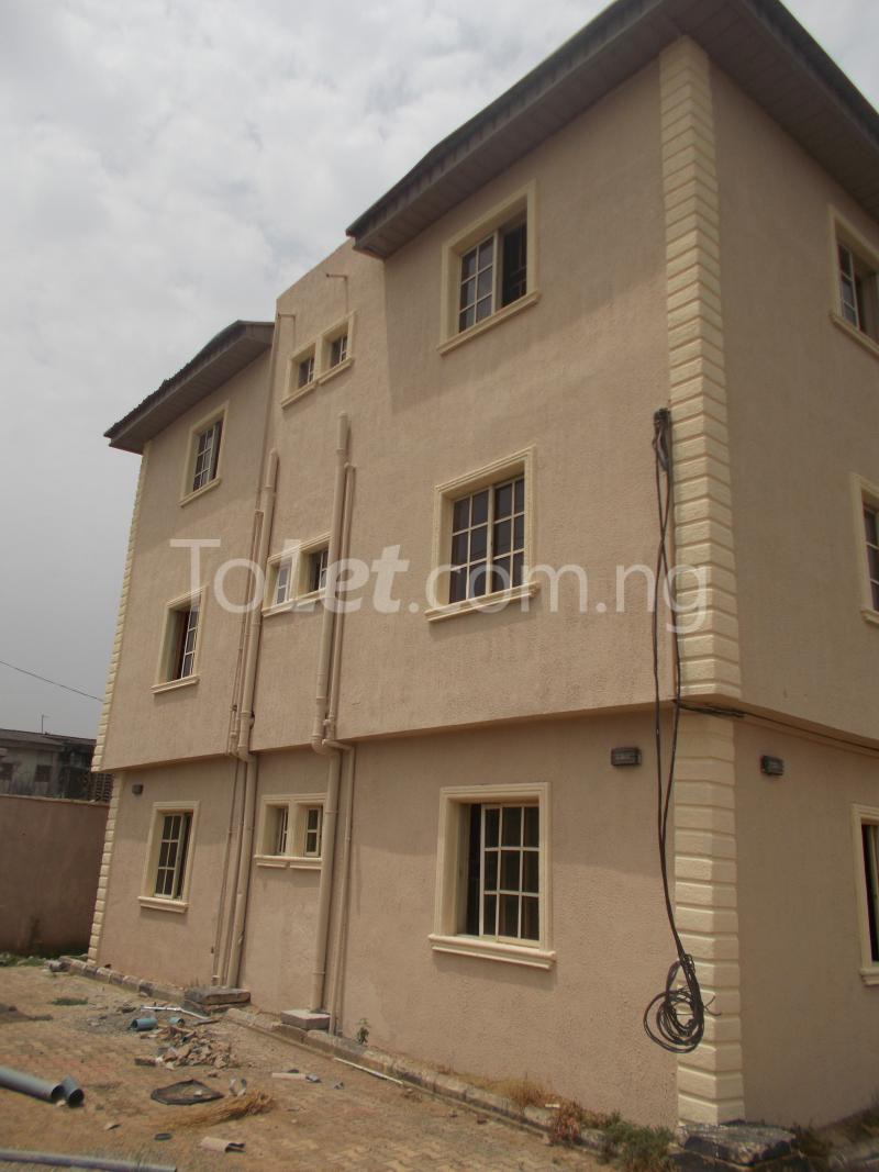 2 bedroom Flat / Apartment for rent Okubadejo Street Ikorodu Ikorodu Lagos