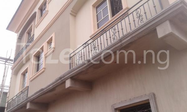 2 bedroom House for rent Just By Deeper Life Bible Church, Gbagada Gbagada Lagos