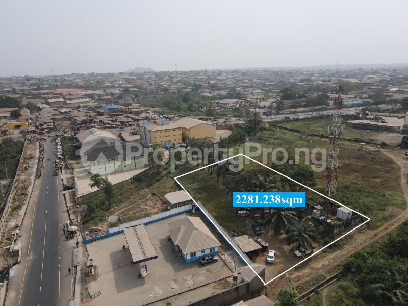 Land for sale Wofun Junction, Adjascent, Rayfield Garden City Estate Ibadan Oyo