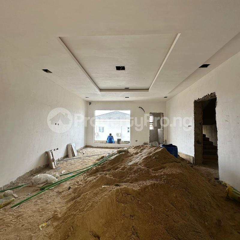 3 bedroom Flat / Apartment for sale 1st Roundabout Lekki Lagos