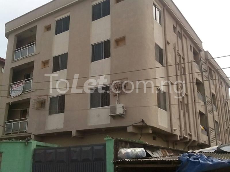 3 bedroom Flat / Apartment for rent Off Masha Kilo Road, Surulere Surulere Lagos