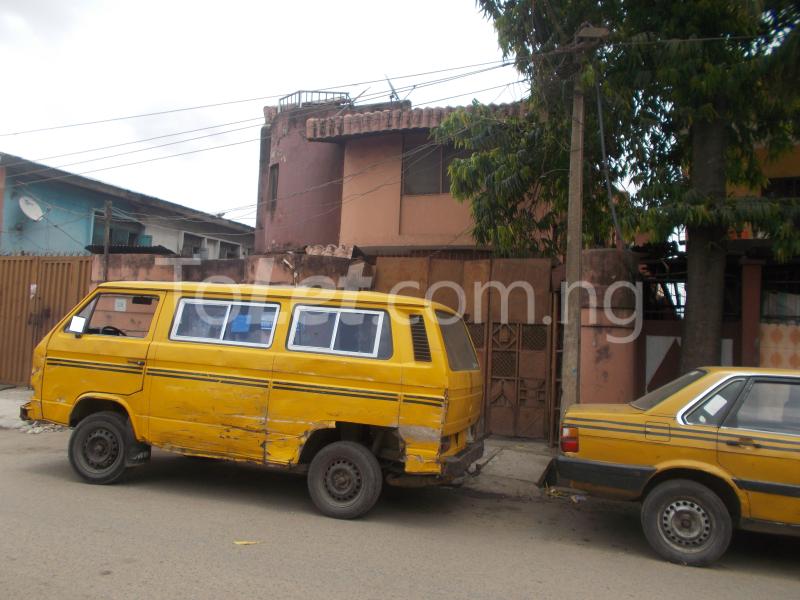 2 bedroom Flat / Apartment for rent Fagbenro Street. Surulere Surulere Lagos