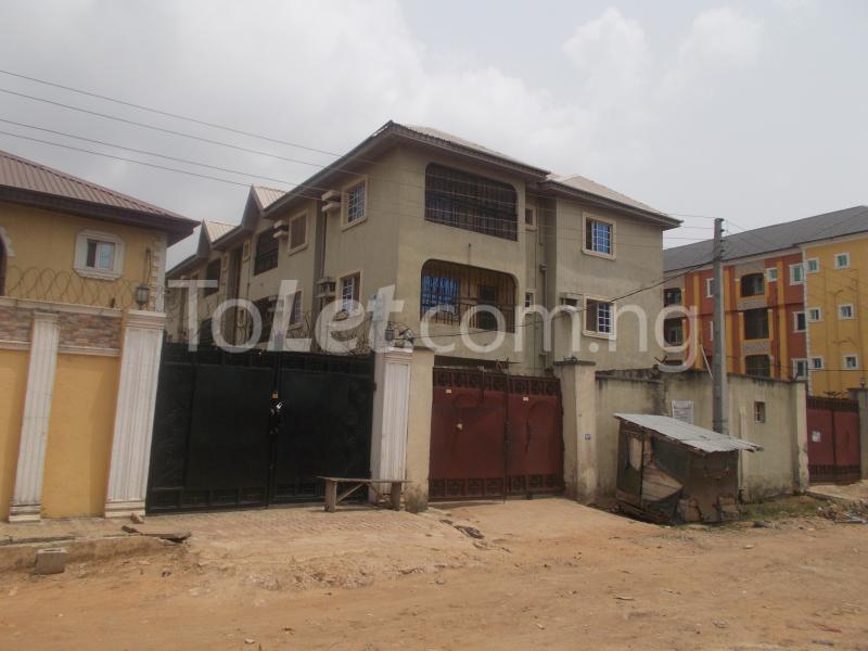 3 bedroom Flat / Apartment for rent Funsho Kinushi Street. Ago palace Okota Lagos