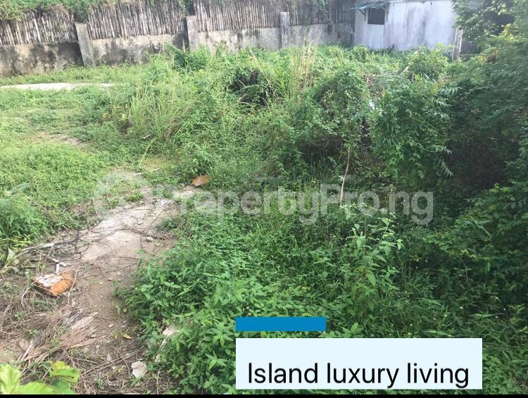 Land for sale Off Queensdrive Ikoyi Lagos
