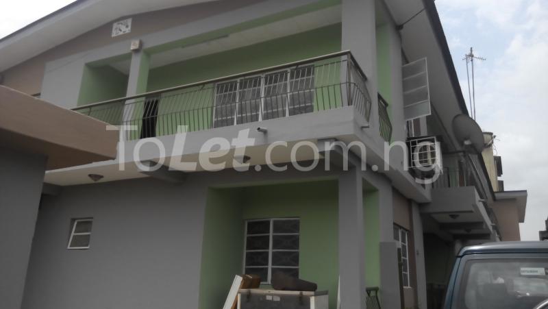 3 bedroom Flat / Apartment for rent Sholuyi, Gbagada Gbagada Lagos