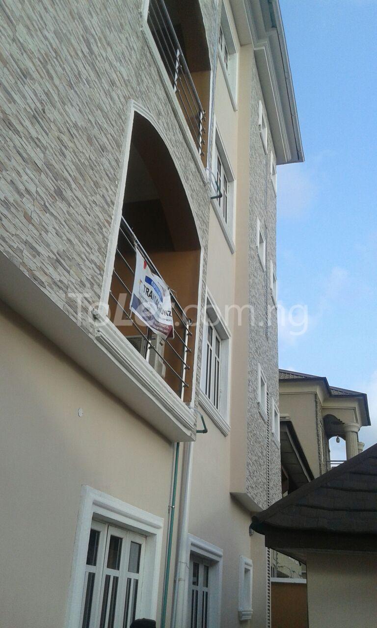 3 bedroom Flat / Apartment for rent Adekunle, Yaba Yaba Lagos - 0