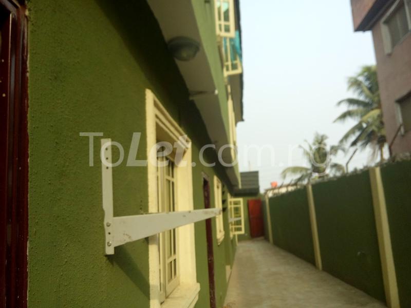 2 bedroom Flat / Apartment for rent Off Vulcanizer Bus Stop Alimosho Lagos