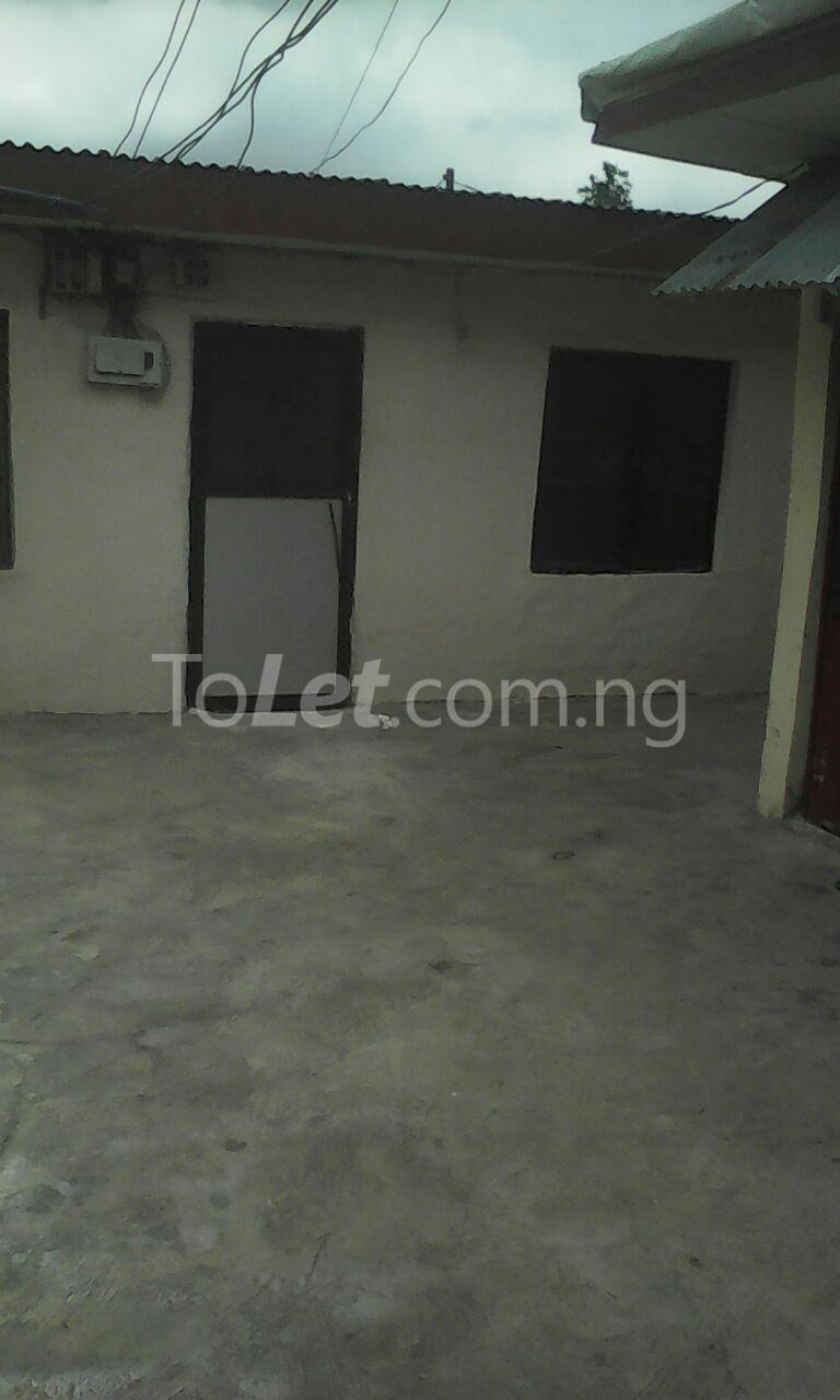 1 bedroom Flat / Apartment for rent Sakiru Estate, Ogudu Ogudu Lagos
