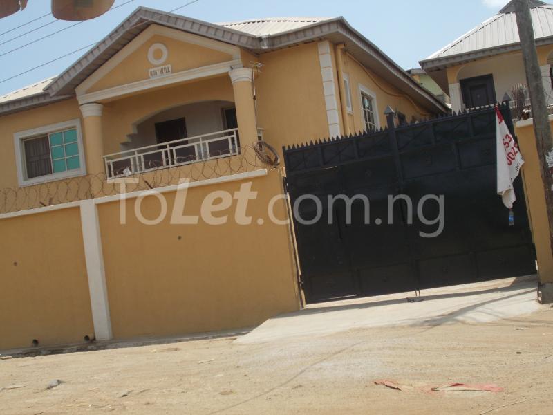 3 bedroom Flat / Apartment for rent Raheed Abayomi Street. Oshodi Expressway Oshodi Lagos