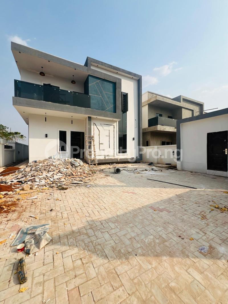 5 bedroom House for sale Wtc Estate, Independence Enugu Enugu