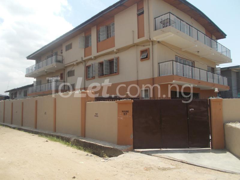 3 bedroom Flat / Apartment for rent No 61 Community Road Yaba Yaba Lagos - 1
