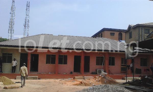 1 bedroom Flat / Apartment for rent  cementry Street, Yaba Yaba Lagos - 0