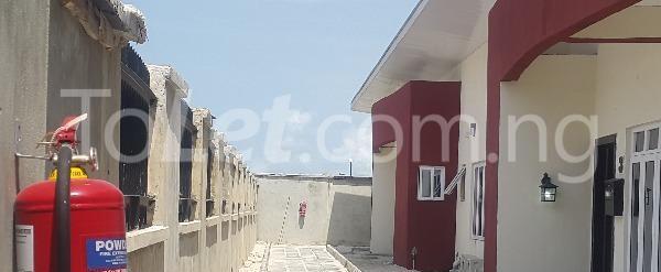 3 bedroom House for rent Lafiaji Near Chevron Toll Plaza. Lekki Lekki Lagos