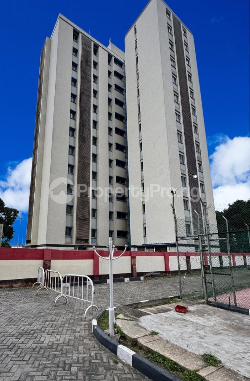 2 bedroom House for sale Eric moore Surulere Lagos