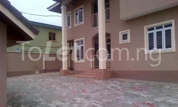 3 bedroom Flat / Apartment for rent  phase 2 Shangisha, Magodo GRA Phase 1 Ojodu Lagos