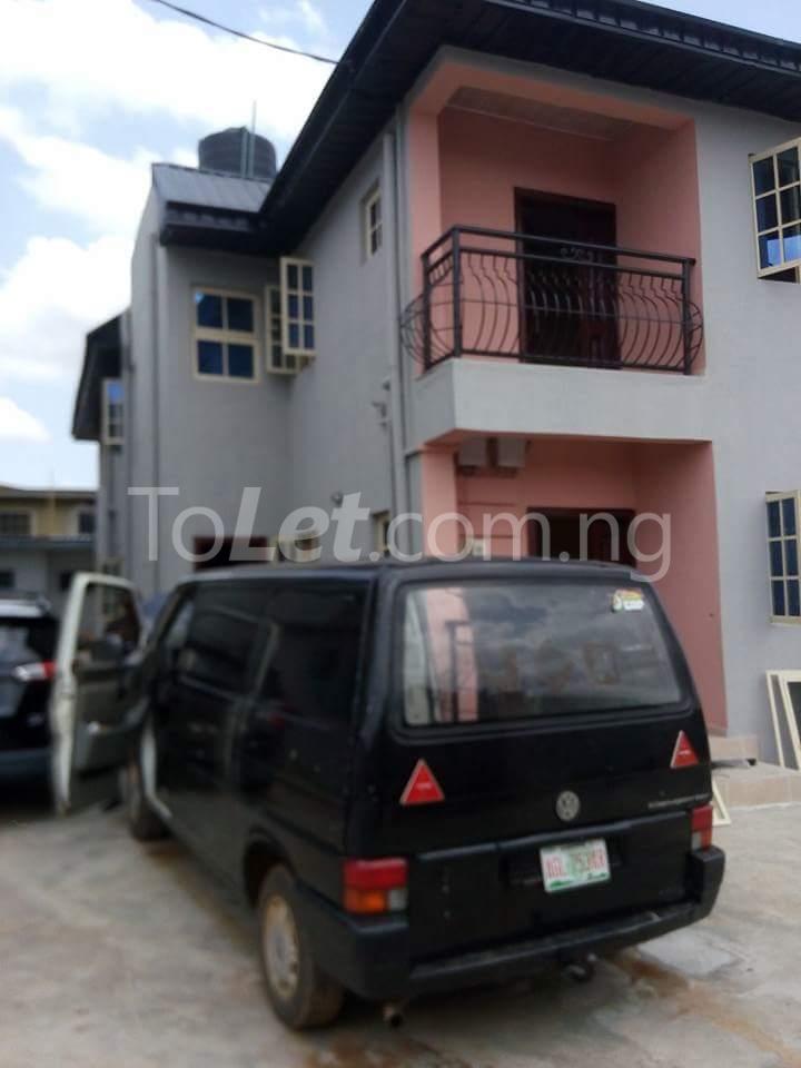 3 bedroom Flat / Apartment for rent Sholuyi, Gbagada Gbagada Lagos