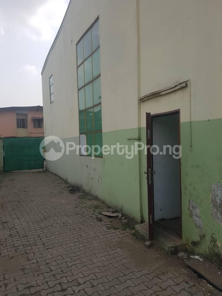 1 bedroom Commercial Property for rent Anthony Village Maryland Lagos