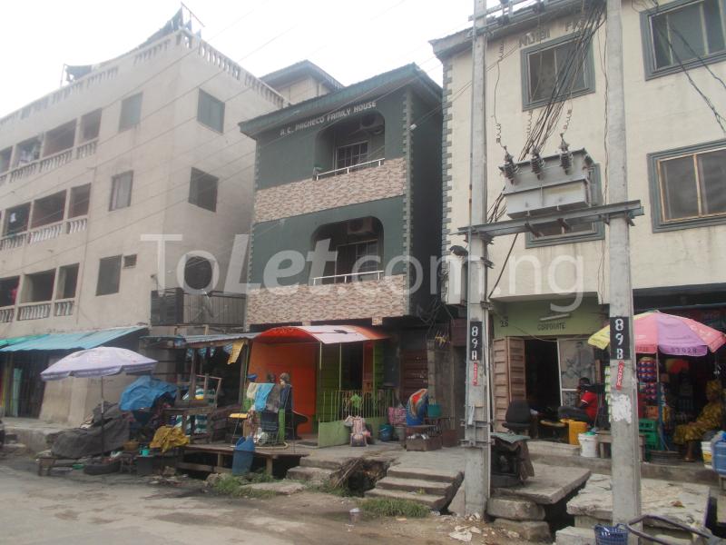 1 bedroom Flat / Apartment for rent Along Old Yaba Road Ebute Metta Yaba Lagos