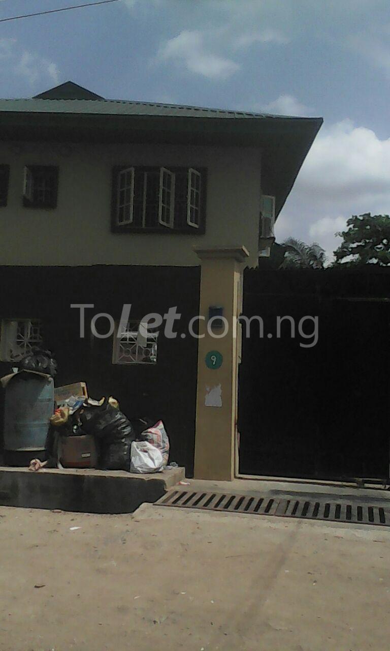 3 bedroom Flat / Apartment for rent Oyemomi Street, Alapere Kosofe/Ikosi Lagos