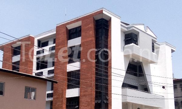 1 bedroom Commercial Property for rent  off Kofo Abayomi Road Apapa Apapa Lagos