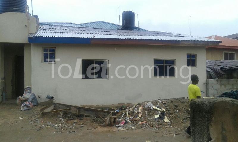 1 bedroom Flat / Apartment for rent Akoka Yaba Yaba Lagos