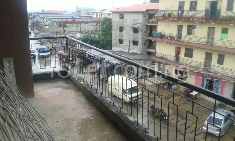 1 bedroom Flat / Apartment for rent Onike Iwaya Road Yaba Yaba Lagos - 0