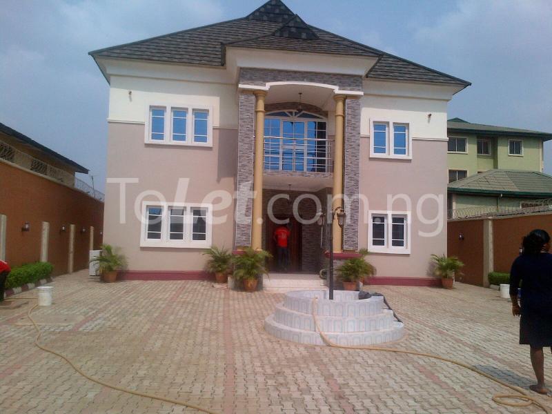 6 bedroom House for sale Idimu Egbeda Alimosho Lagos