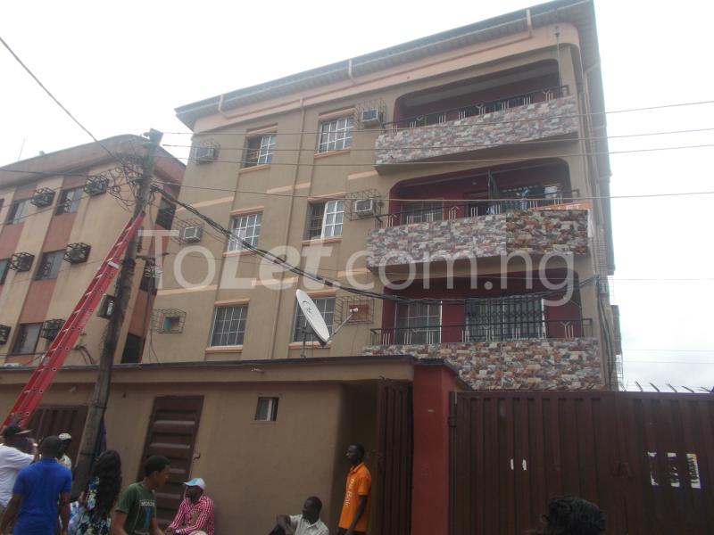3 bedroom Flat / Apartment for rent Asiri Akofa Street. Aguda Surulere Lagos