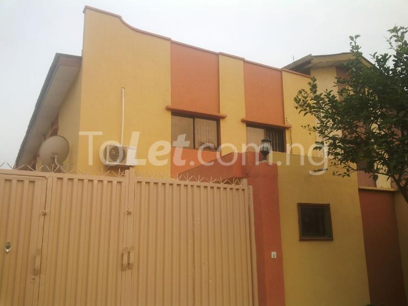 4 bedroom House for rent Ramant Ogudu Ogudu Lagos