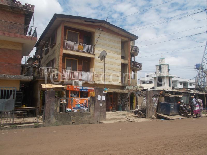 2 bedroom Flat / Apartment for rent Adetola Street. Surulere Surulere Lagos