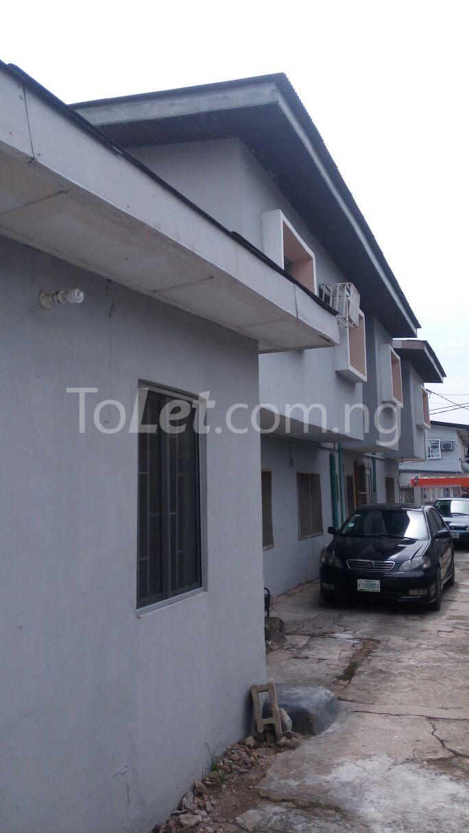 2 bedroom Flat / Apartment for rent Off Ayinde Giwa Surulere Surulere Lagos