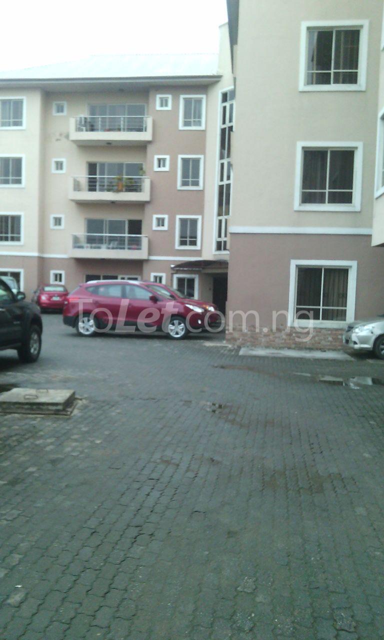3 bedroom Flat / Apartment for rent Off Babs Animashaun Surulere Surulere Lagos - 0