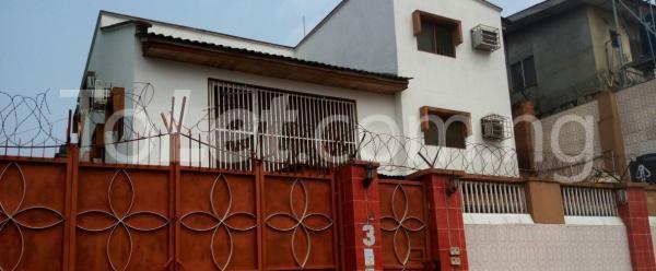 3 bedroom Flat / Apartment for rent  ifako Gbagada Gbagada Lagos
