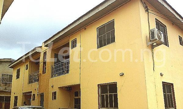 2 bedroom Flat / Apartment for rent  off Station B/stop, Agege Agege Lagos