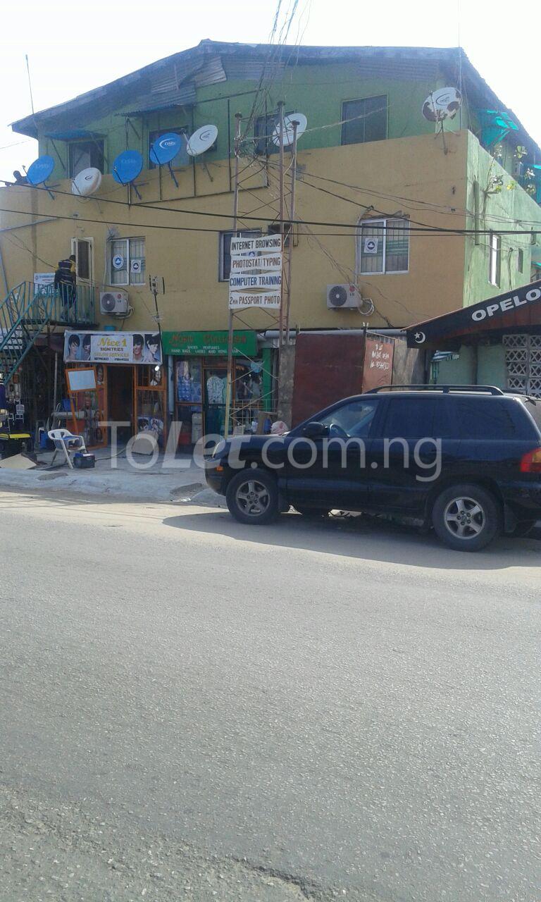 1 bedroom Flat / Apartment for rent Akoka, Yaba Yaba Lagos