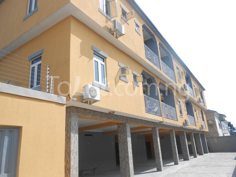 2 bedroom Flat / Apartment for rent Murphy Agbabiaka Street, Lekki Lekki Lagos
