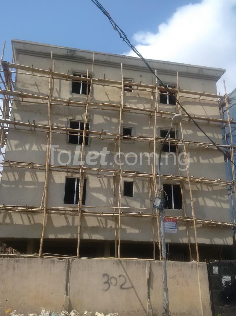 3 bedroom Flat / Apartment for sale Bornu Way, Yaba Yaba Lagos