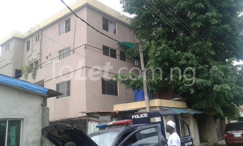 1 bedroom Flat / Apartment for rent Alagomeji, Yaba Yaba Lagos - 0