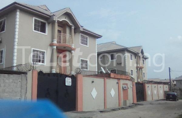 4 bedroom Flat / Apartment for rent Dockville, Estate Ajah Ibeju-Lekki Lagos