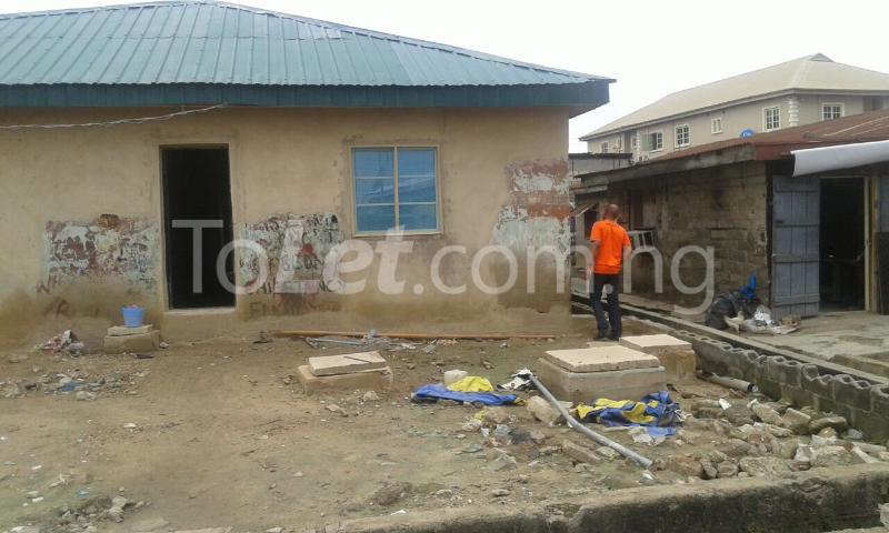 1 bedroom Flat / Apartment for rent Bariga Yaba Yaba Lagos - 0