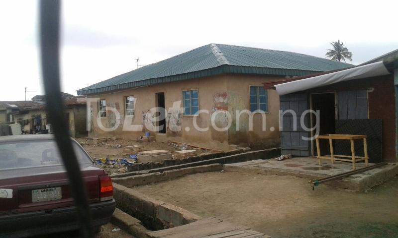 1 bedroom Flat / Apartment for rent Bariga Yaba Yaba Lagos - 0