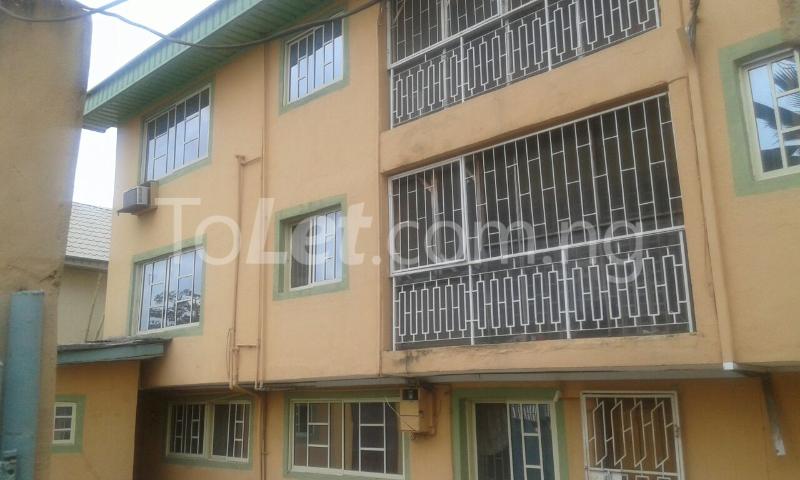 3 bedroom Flat / Apartment for rent Fola Agoro Yaba Yaba Lagos - 0