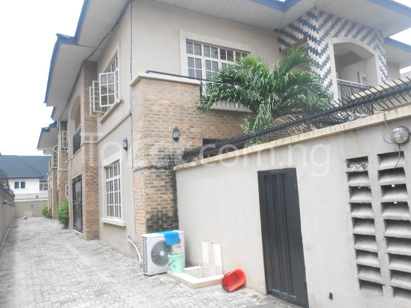3 bedroom Flat / Apartment for rent 15 Gbangbala Street Lekki Lekki Lagos