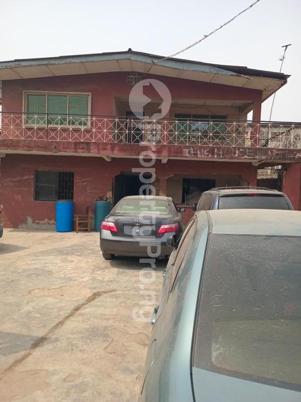 2 bedroom House for sale Charity Bus Stop Oshodi Lagos