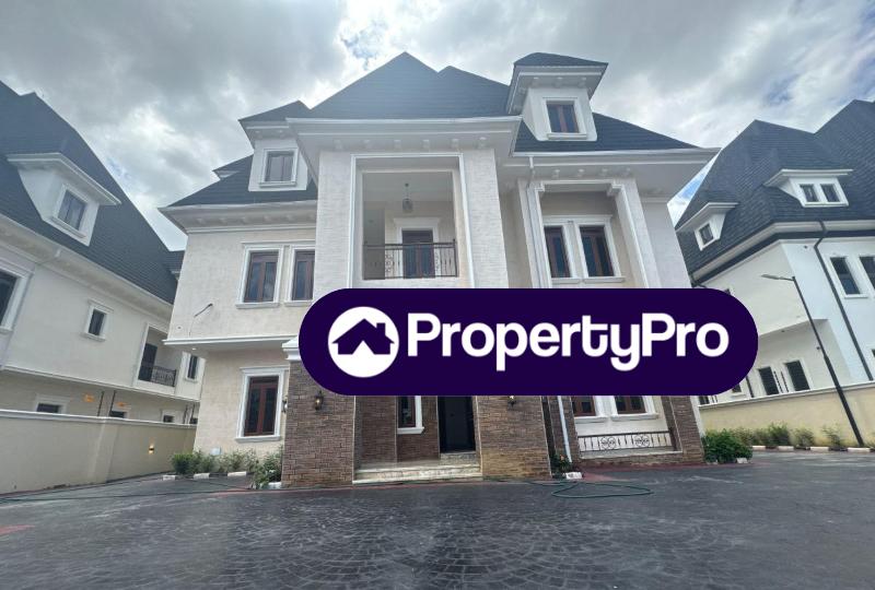 7 bedroom House for sale Efab Metropolis Estate, Gwarinpa Abuja