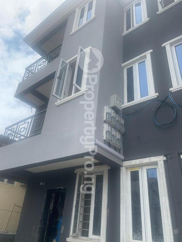 2 bedroom Flat / Apartment for rent Iwaya Yaba Lagos