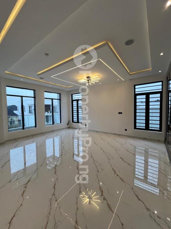 5 bedroom House for sale Lekki Lagos