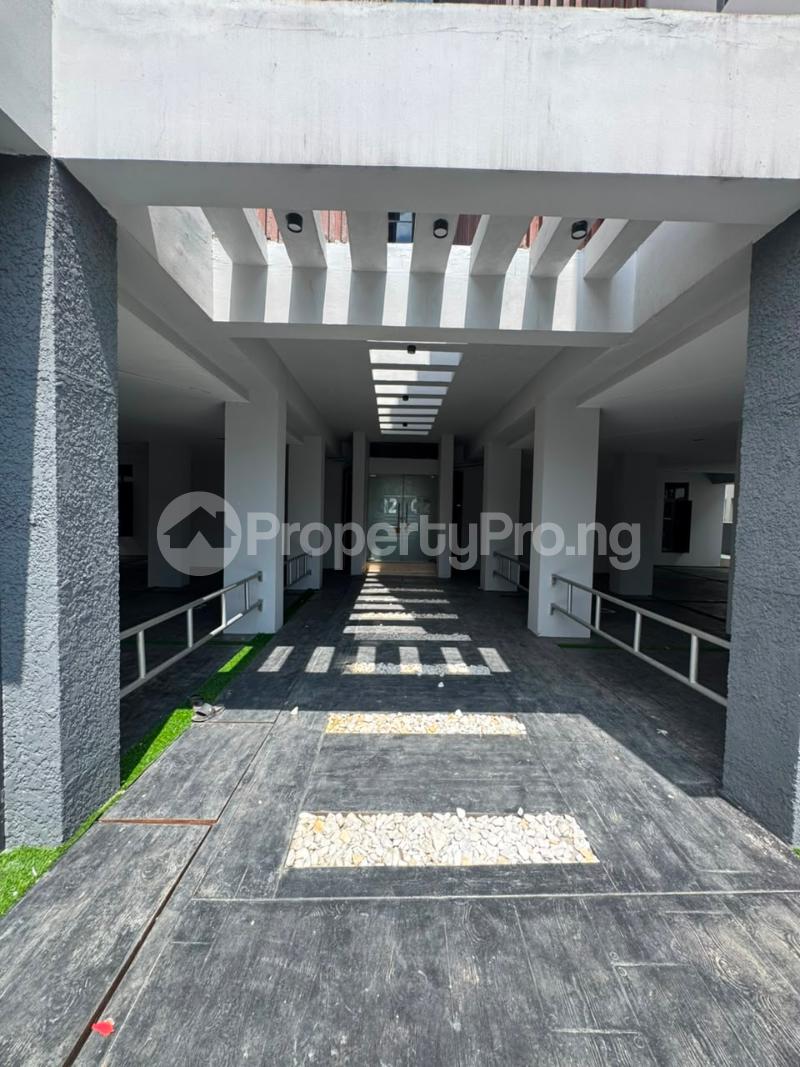 2 bedroom House for rent ONIRU Victoria Island Lagos