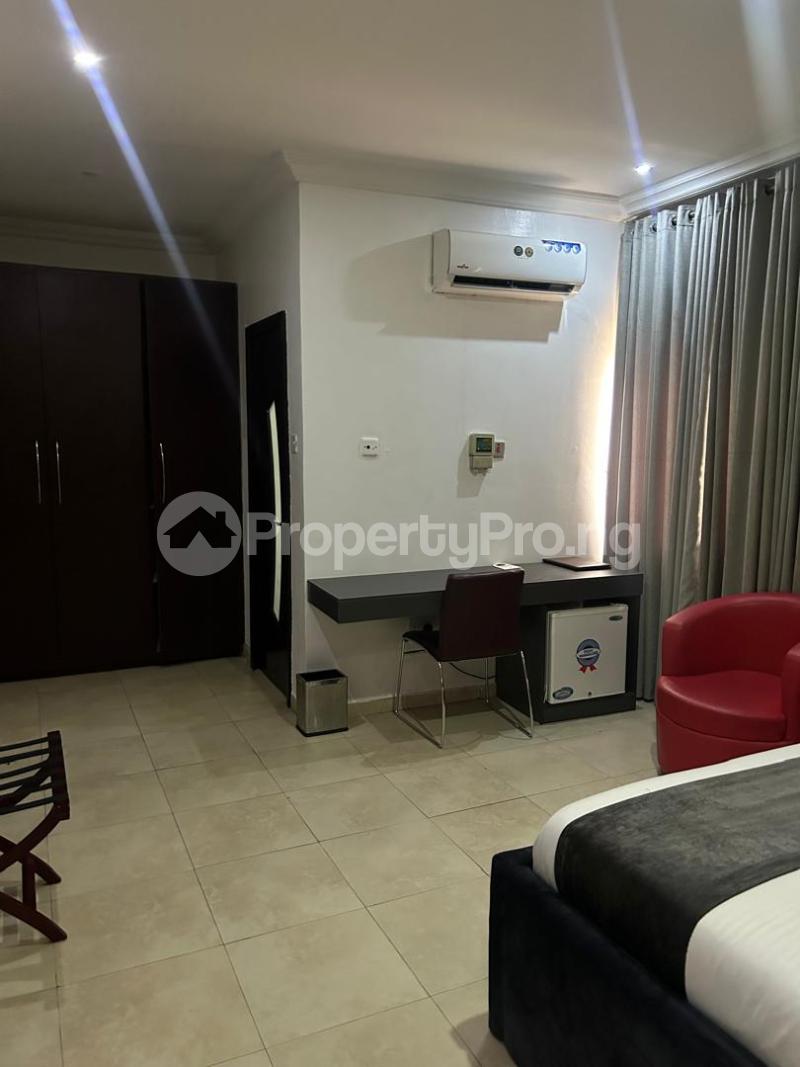 2 bedroom House for rent Ikate Lekki Lagos